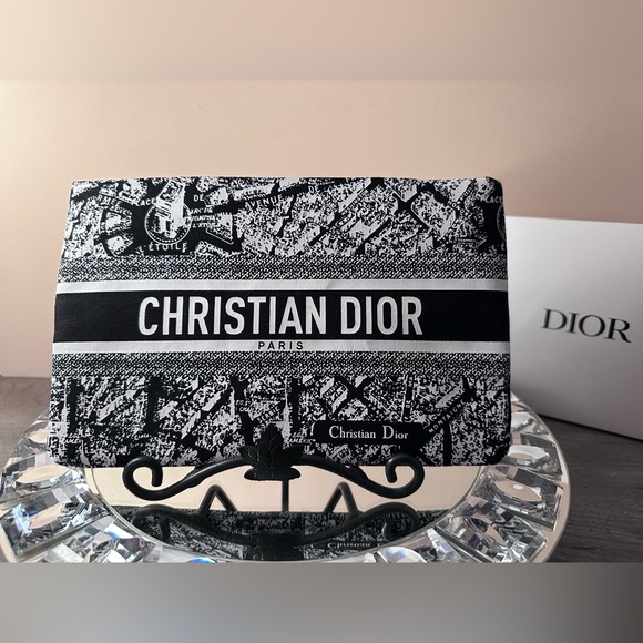 Christian Dior Plan de Paris Beauty Pouch with box NWT - Picture 1 of 8
